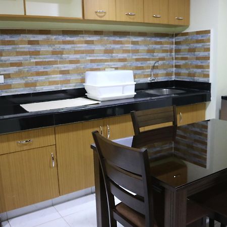 Doniti Suites And Events Place 曼达卢永 外观 照片