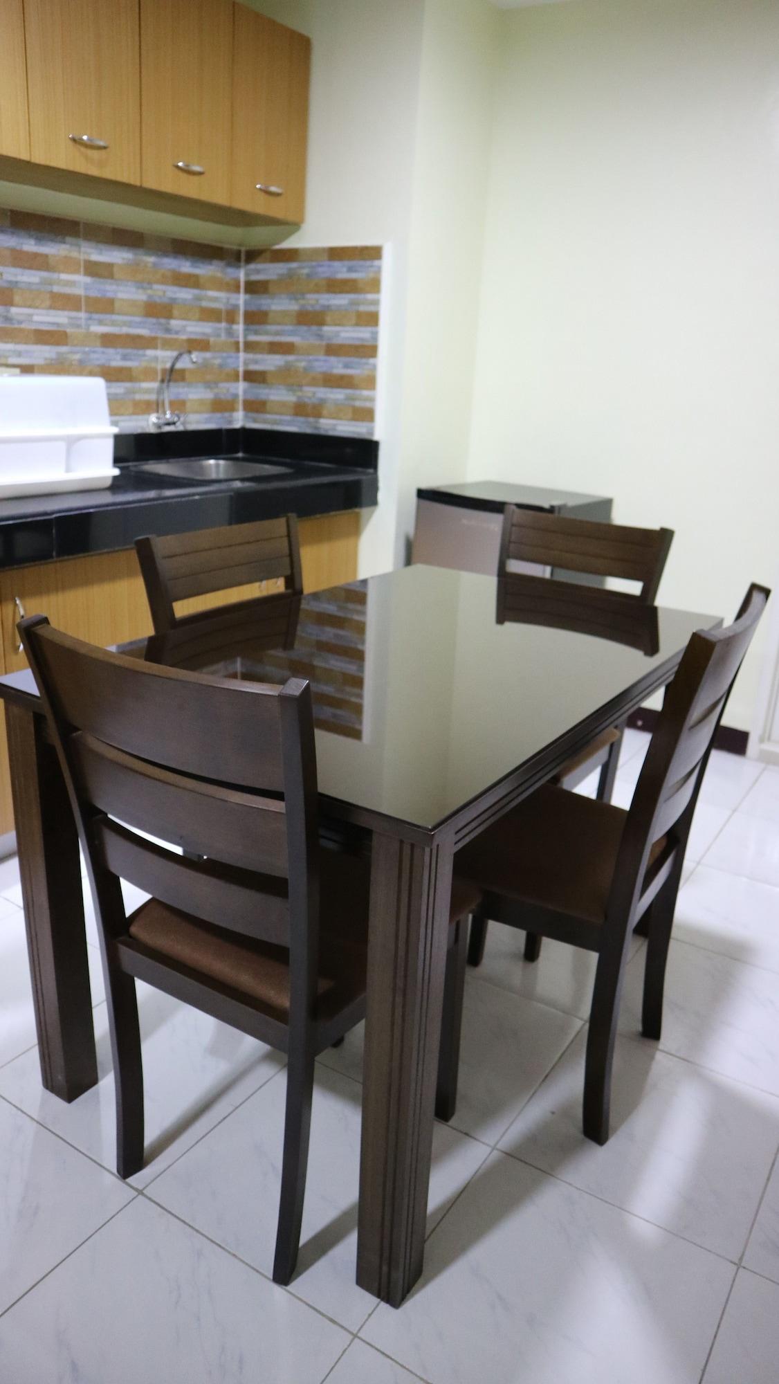 Doniti Suites And Events Place 曼达卢永 外观 照片