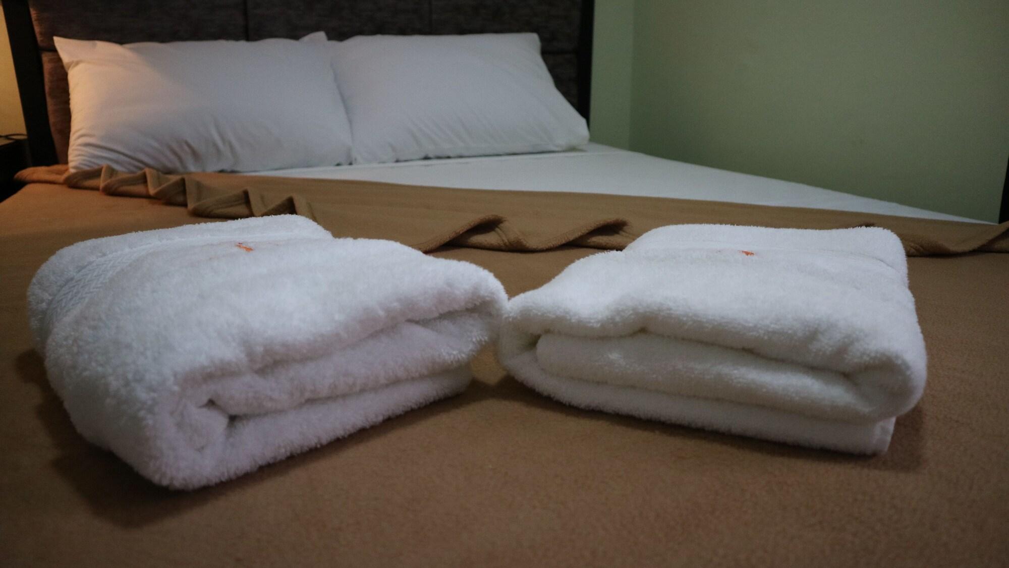 Doniti Suites And Events Place 曼达卢永 外观 照片