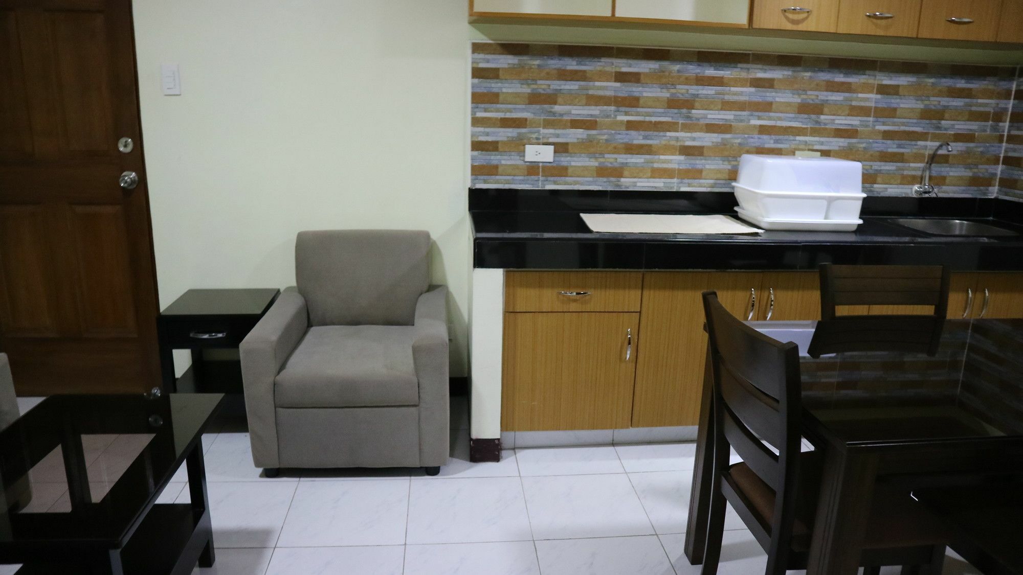 Doniti Suites And Events Place 曼达卢永 外观 照片